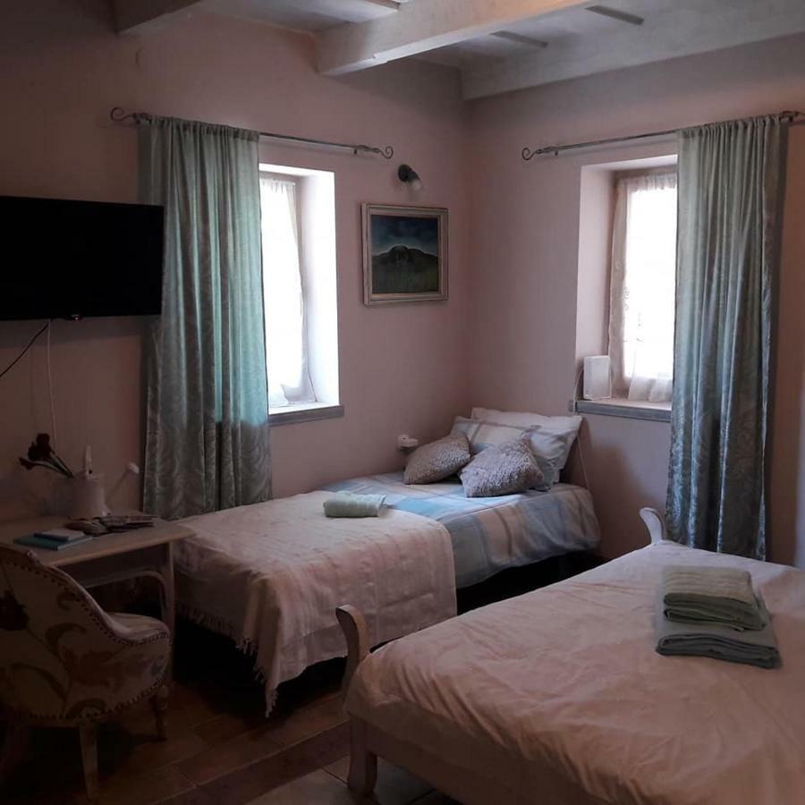 Bastya Apartman エゲル エクステリア 写真